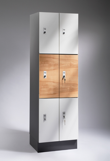 Wertfachschrank aus Holz